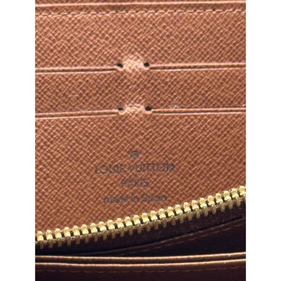 Louis Vuitton Monogram Zippy Wallet - COA Included - Picture 10 of 17